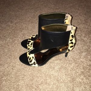 Dorado Black Leather & Leopard heels size 8